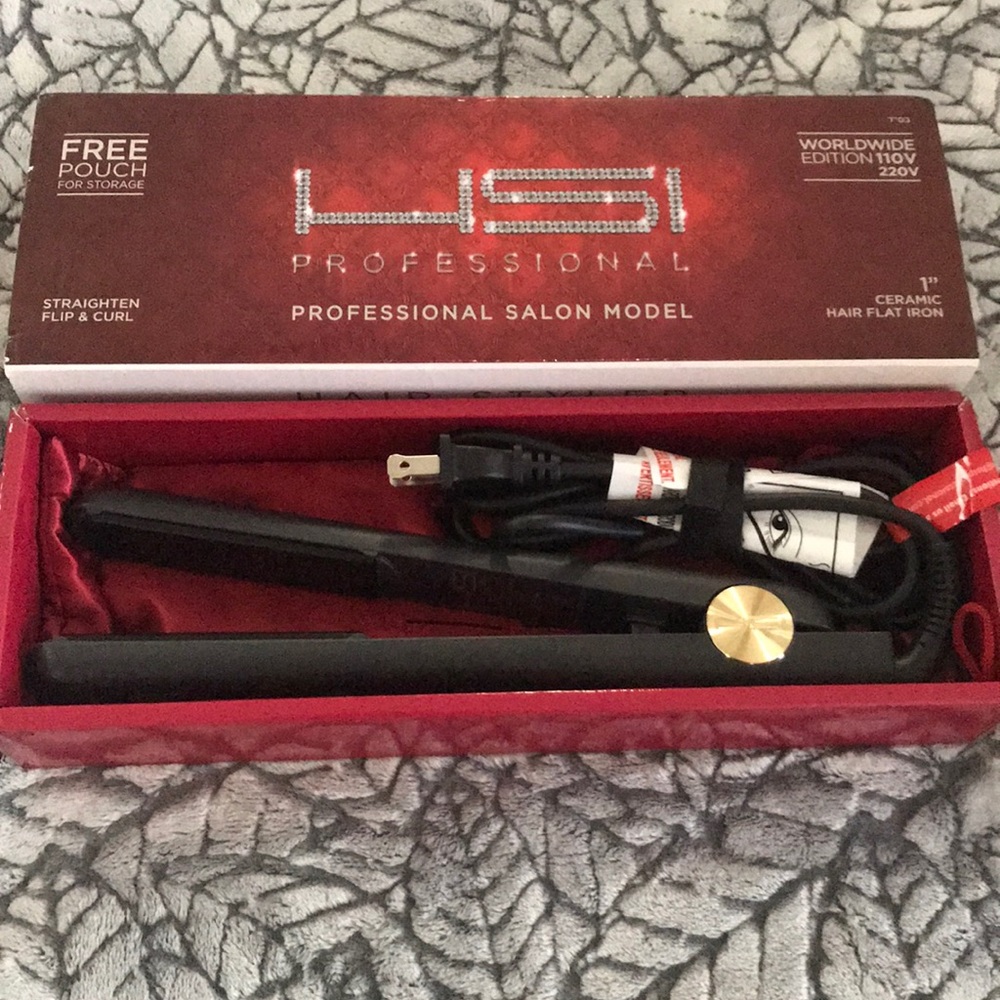 NEW💜 HSI  flat iron